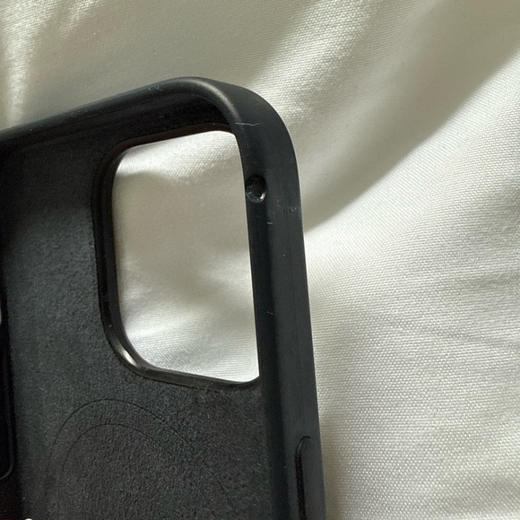 Apple iPhone 13 pro black silicone case - Picture 3 of 4